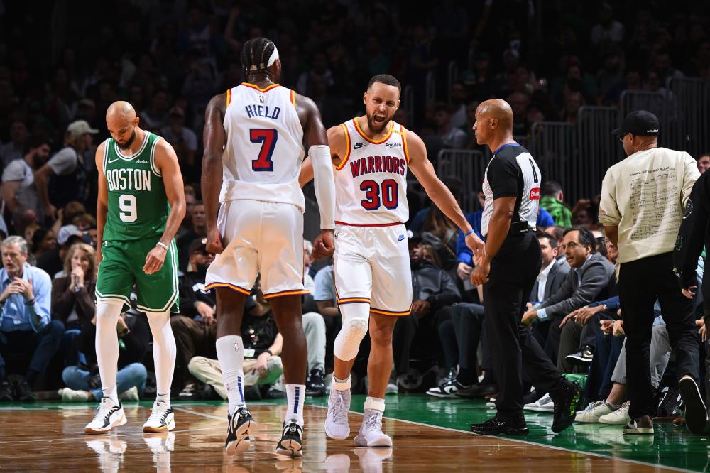 并配以简短 并配以简短