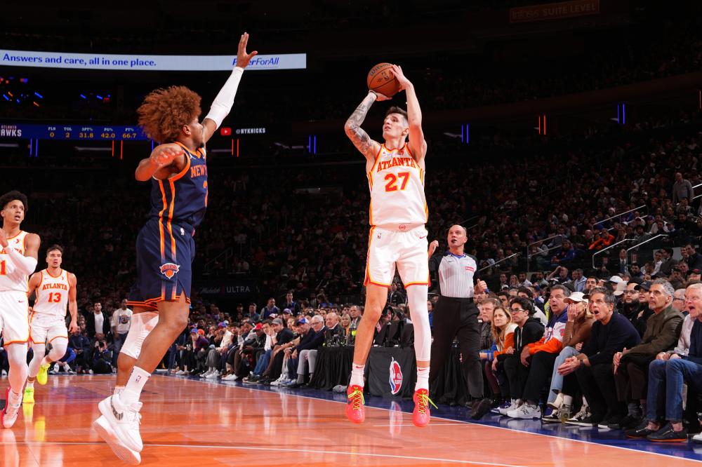 蒂娜频频被 蒂娜频频被