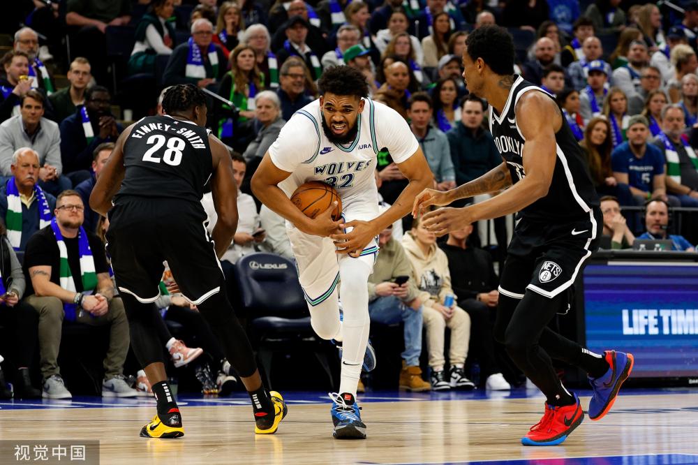 现得尤为明 现得尤为明