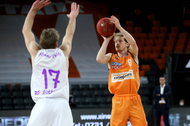 积极助推 积极助推